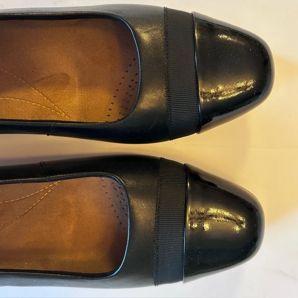 NWOT Clarks Artisan Keesha Rose Women's Black Leather Flats 1” Heel Size 11N